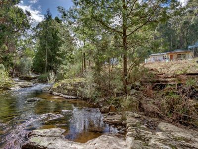 27 Sharpes Road, Crabtree