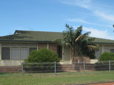 2 / 43 Pur Pur Avenue, Lake Illawarra