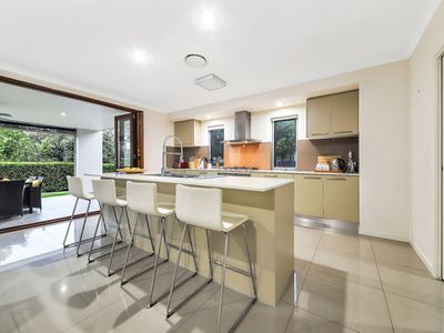 44 Feathertail Place, Wakerley
