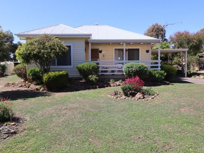 15  Hylands Lane, Heathcote