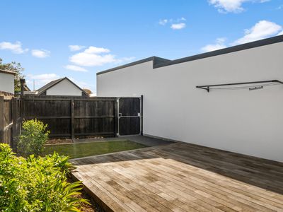 17 Eminence Drive, Northwood