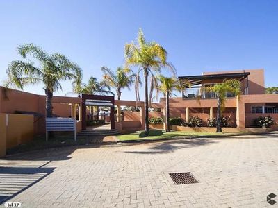 13 / 169 Great Eastern Highway, Belmont
