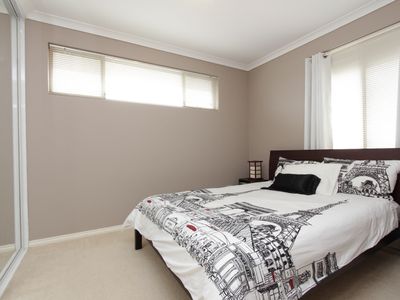 6D Windemere Crescent, Nollamara
