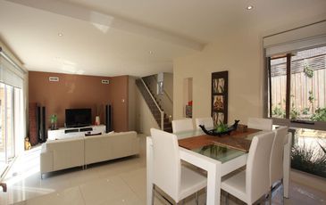 2 / 4A Buchanan Road, Berwick