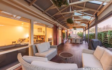 6 Mountain View Circuit, Beaconsfield