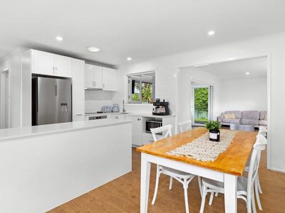 27 Wootton Crescent, Springwood