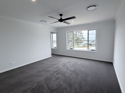 8 Kookaburra Crescent, North Richmond