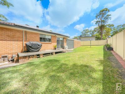 5 Kathryn Close, Kanwal