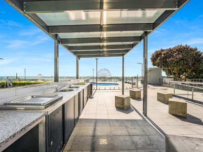 911 / 2 Como Crescent, Southport
