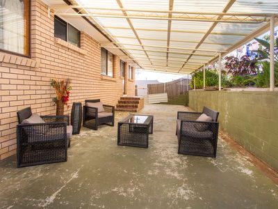 27 Tait Avenue, Kanahooka
