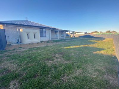 44 Parkside Drive, Kingaroy