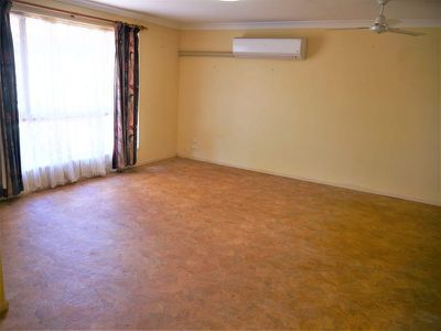 9 Fairview Drive, Kingaroy
