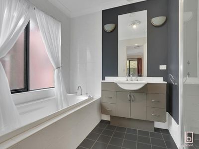 20 Mead Way, Watanobbi