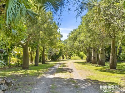 94 Howes Road, Farnborough