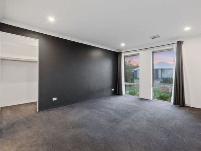 15 Clarendon Approach , Baldivis