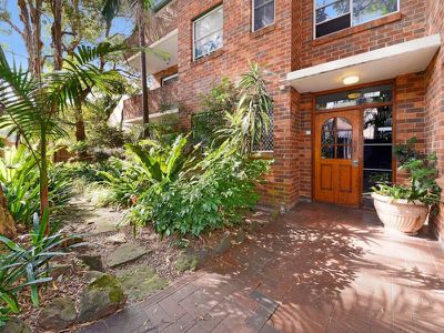 8 / 211-221 Old South Head Road, Bondi