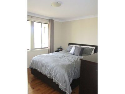 17 Amaroo Avenue, Figtree