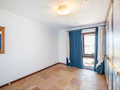 15 Okely Road, Carine