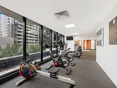 808 / 227 Toorak Road, South Yarra