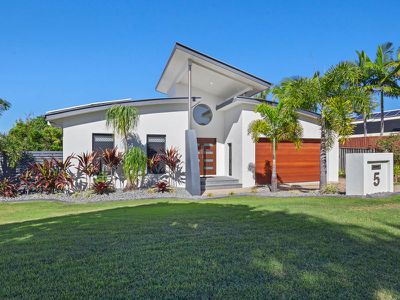 5 Pathfinder Road, Coomera Waters