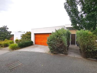 8 Pavilion Place, Mulgrave