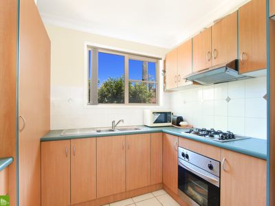 8 / 18-20 Osborne Street, Wollongong