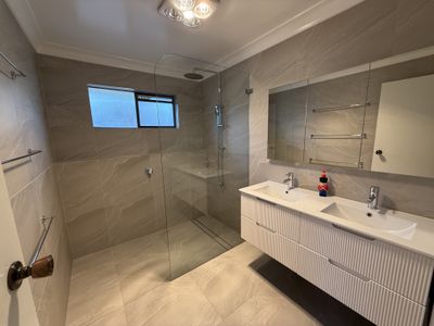 32 Leonard Road, Hanwood