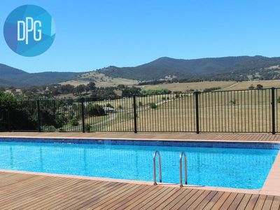 2 / 4 Omega Street, Merrijig