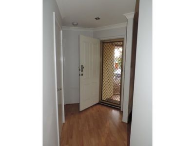 14 Edwards Entrance, Stratton