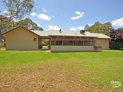 13 Lakeland Drive, Dubbo