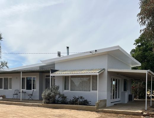 SPACIOUS BRICK HOME and HUGE SHED ON 5 ACRES!!