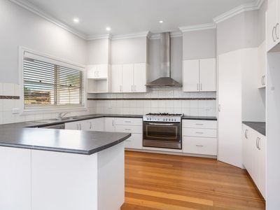 35 Varden Street, Piccadilly