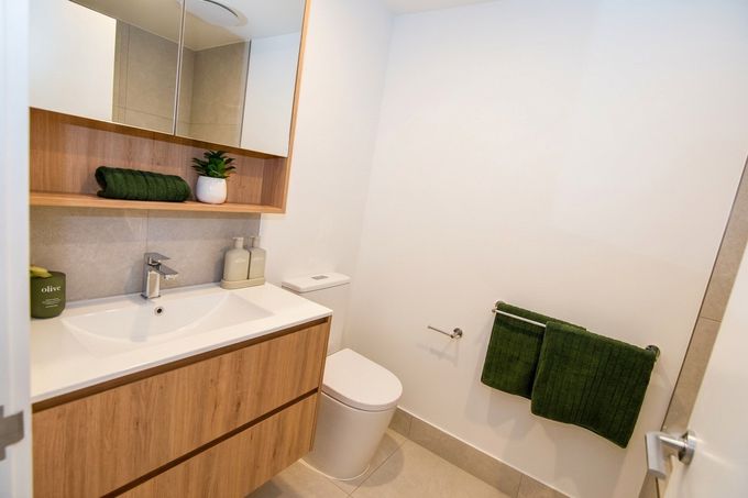 212 / 11 Waterside Retreat, Birtinya