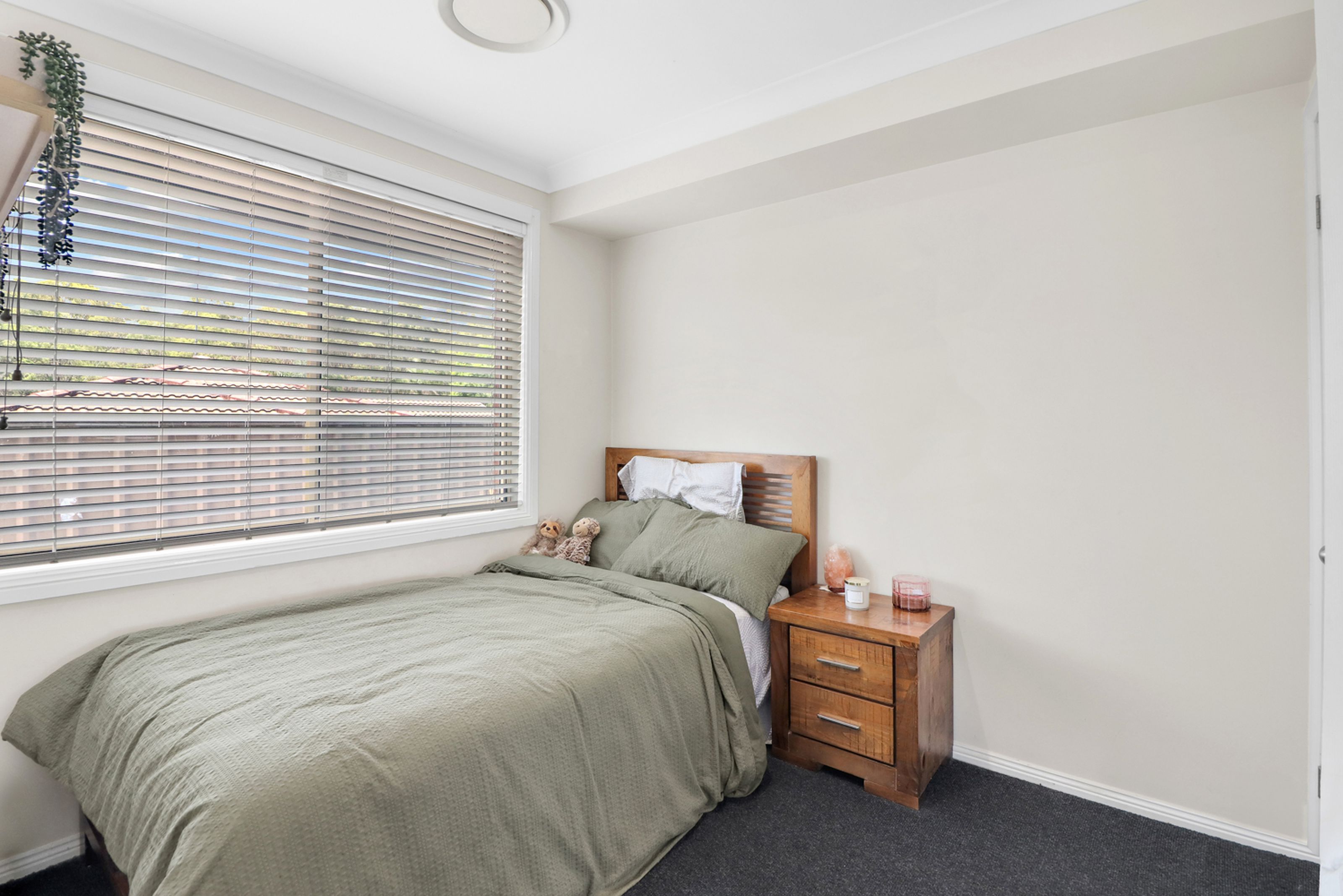 6 Cyperus Place, GLENMORE PARK