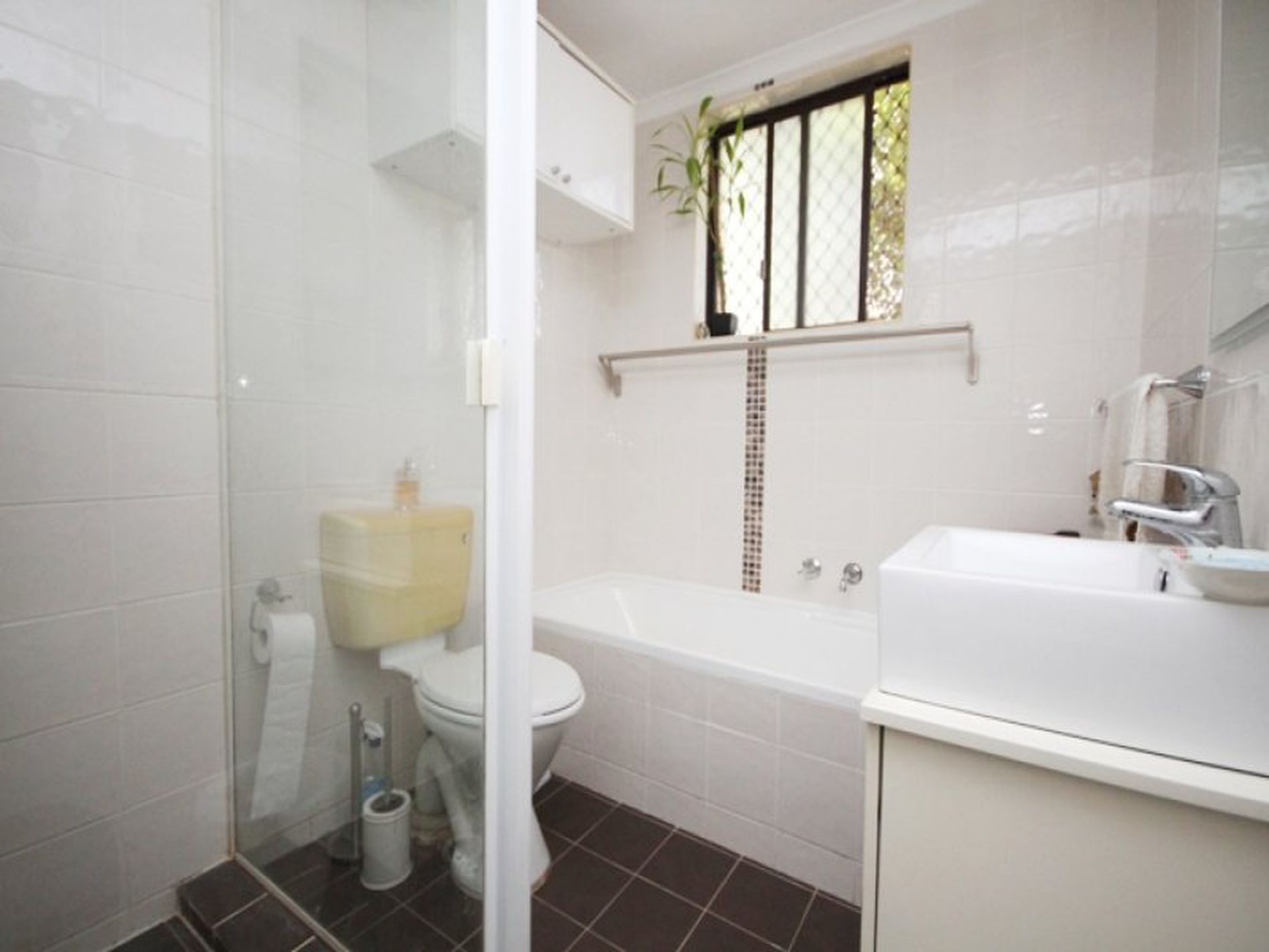 1 / 1075 Canterbury Road, Wiley Park