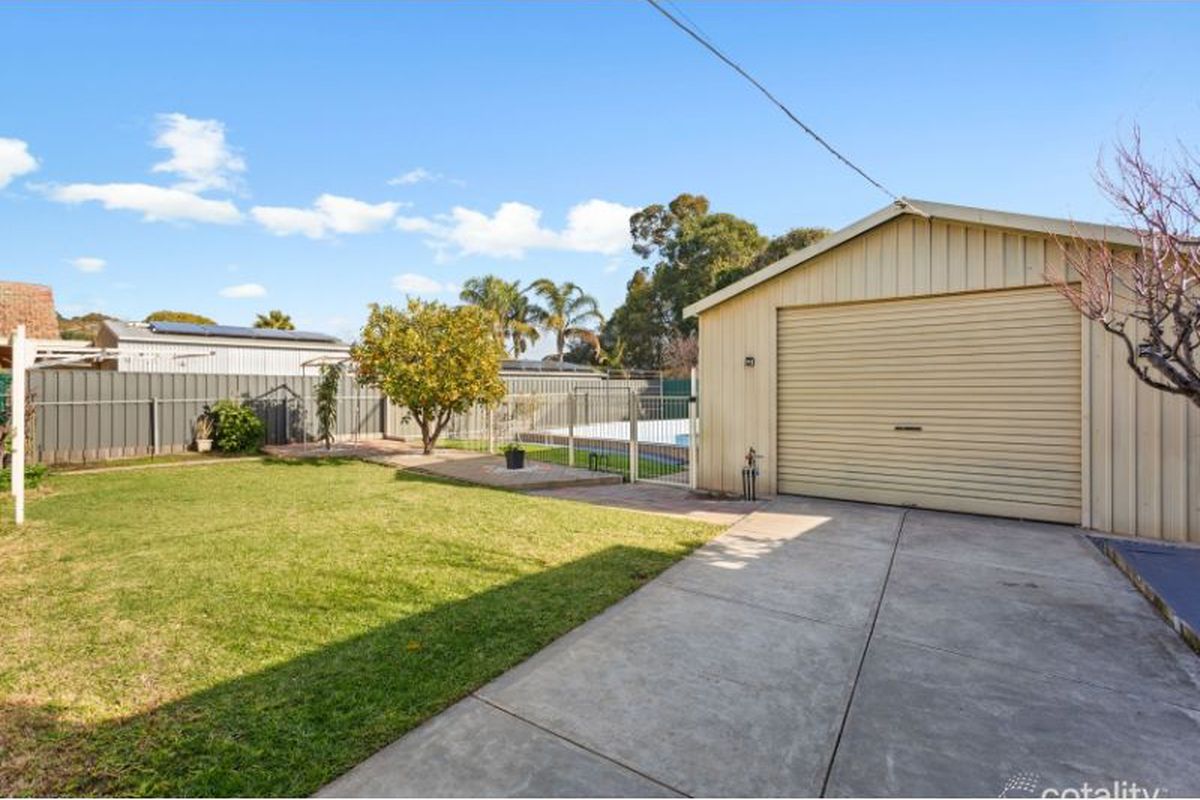 12 Perth Avenue, Valley View