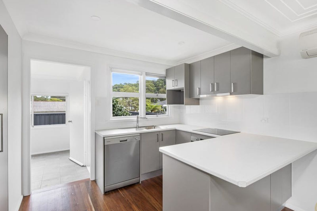 7 Lionel Parade, Springfield