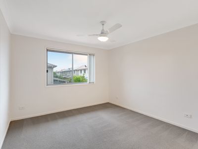 4 / 1 Bass Court , North Lakes