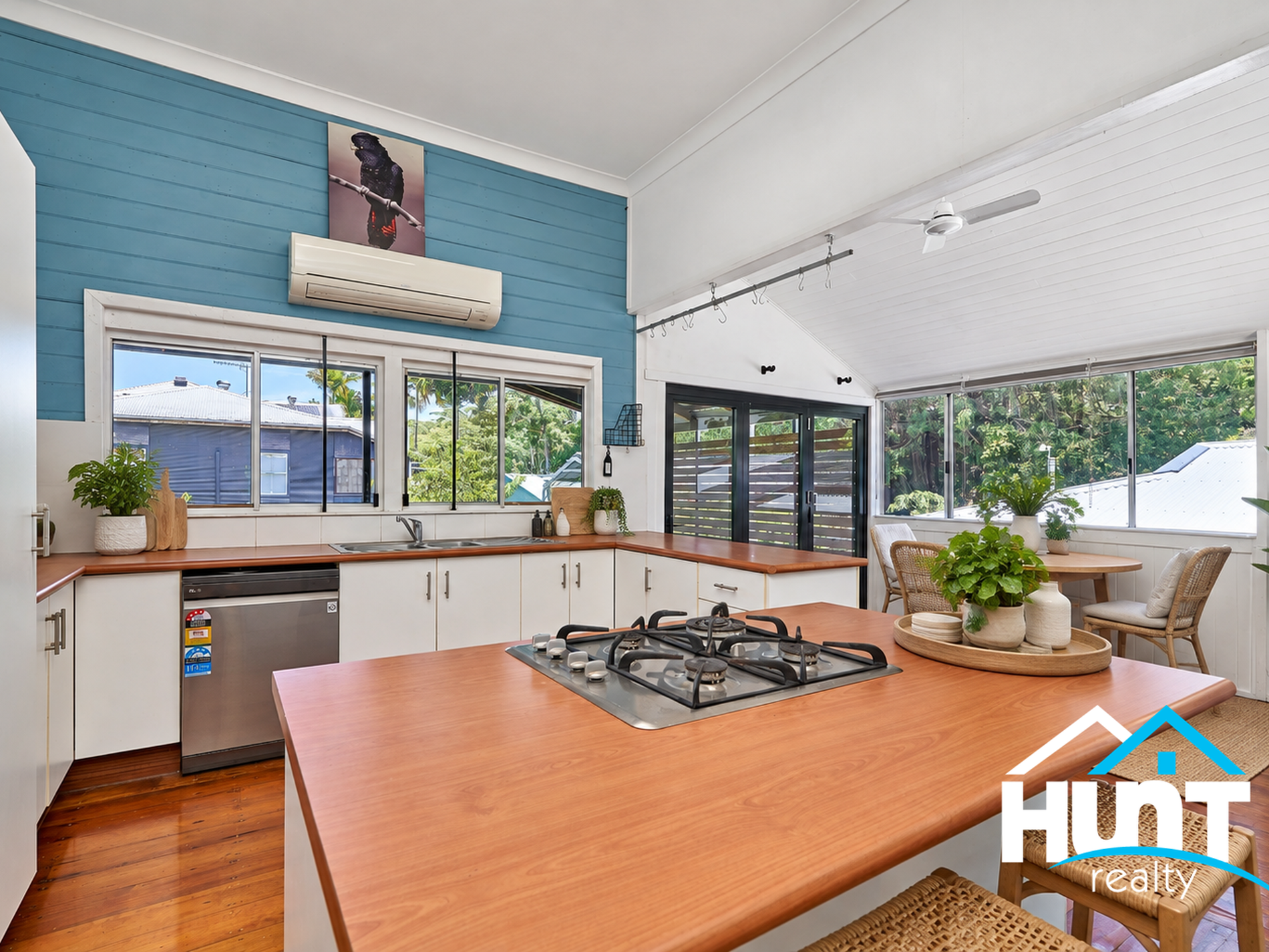 11 Thomas Street, Cairns North