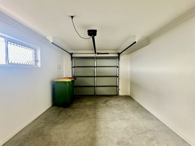 1 / 17 Kains Avenue, Brassall