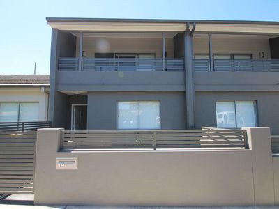 2 / 1 Gibbons Lane, Arncliffe