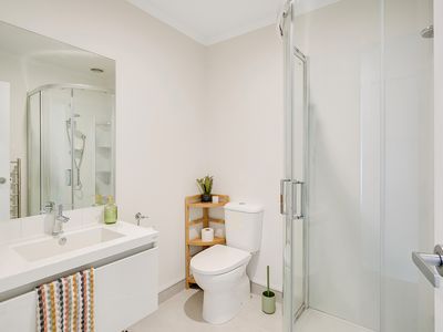 2 / 11 Forster Avenue, Hillcrest