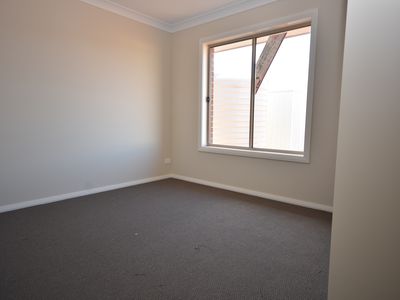 6 Graza Avenue, Dubbo