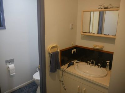 32 /  34,36 Bell Street, Kumbia