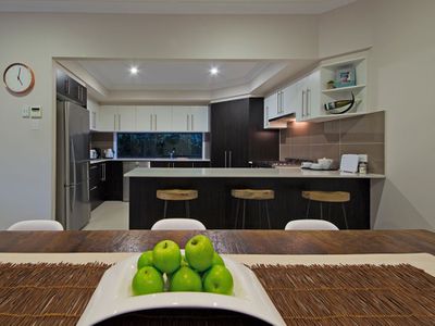 66 Feathertail Place, Wakerley