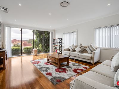 10 Rainham Circuit, West Hoxton