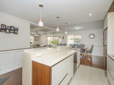 7 Crosshill Green, Kinross