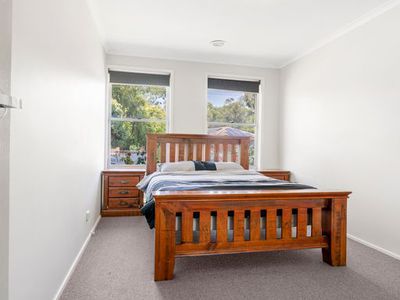 1A WARSAW CRESCENT, Wodonga