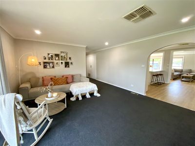 44 Show Street, Forbes