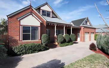 8 Grove Gardens, Berwick